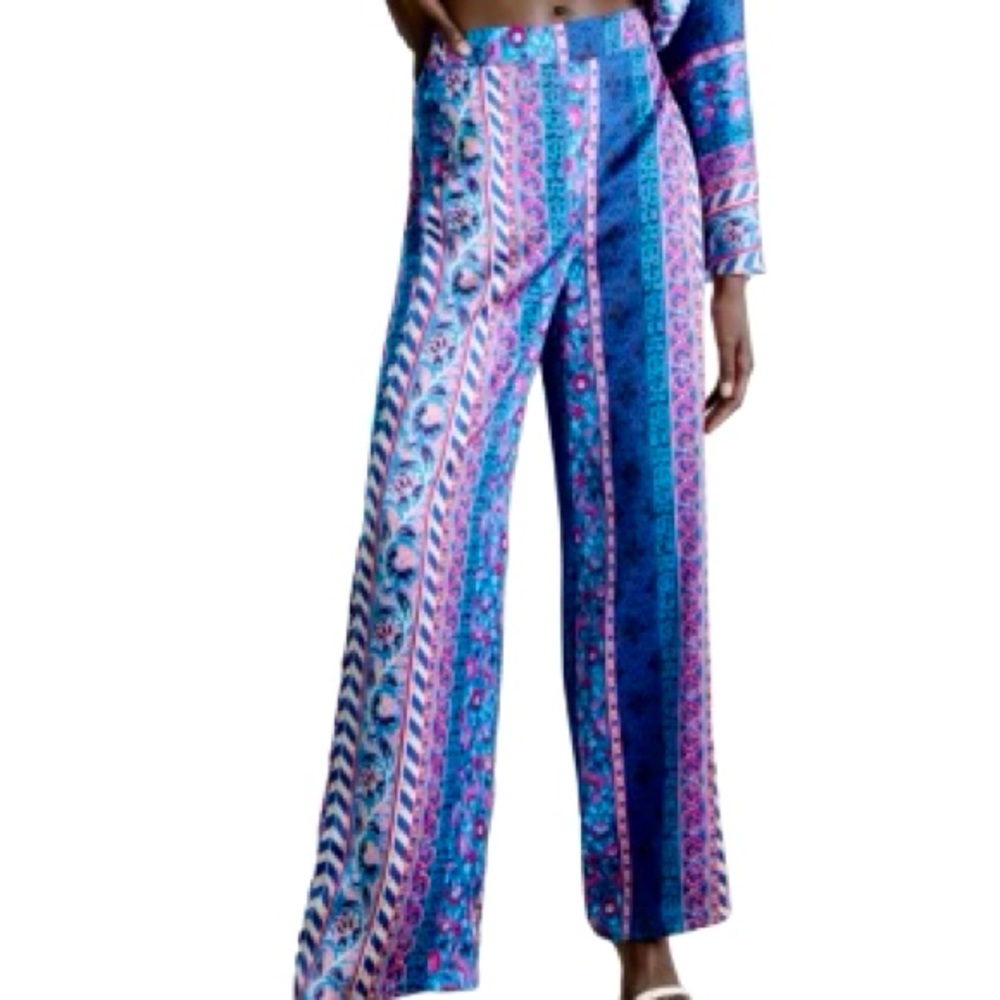 NWT Zara printed wide leg trousers